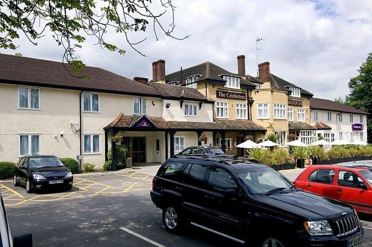 Premier Inn Premier Inn Bagshot Zewnętrze zdjęcie